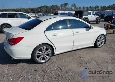 2015 Mercedes-Benz Cla 250 z USA, uszkodzony, nr VIN WDDSJ4EB8FN164461